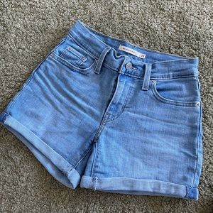 Levi’s Shorts